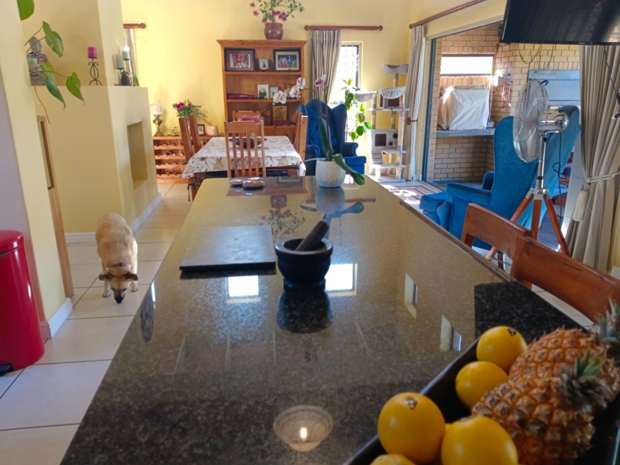 3 Bedroom Property for Sale in Sandbaai Western Cape